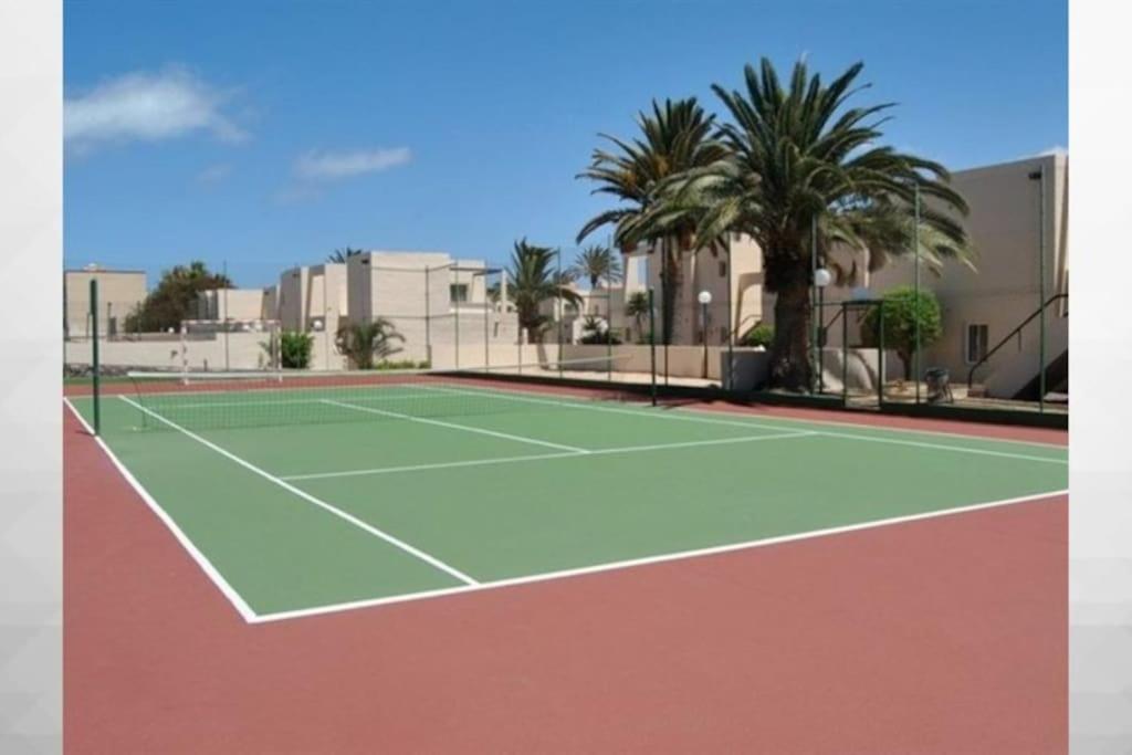 Corralejo Suite Pool & Gardens - Alisios Playa Buitenkant foto