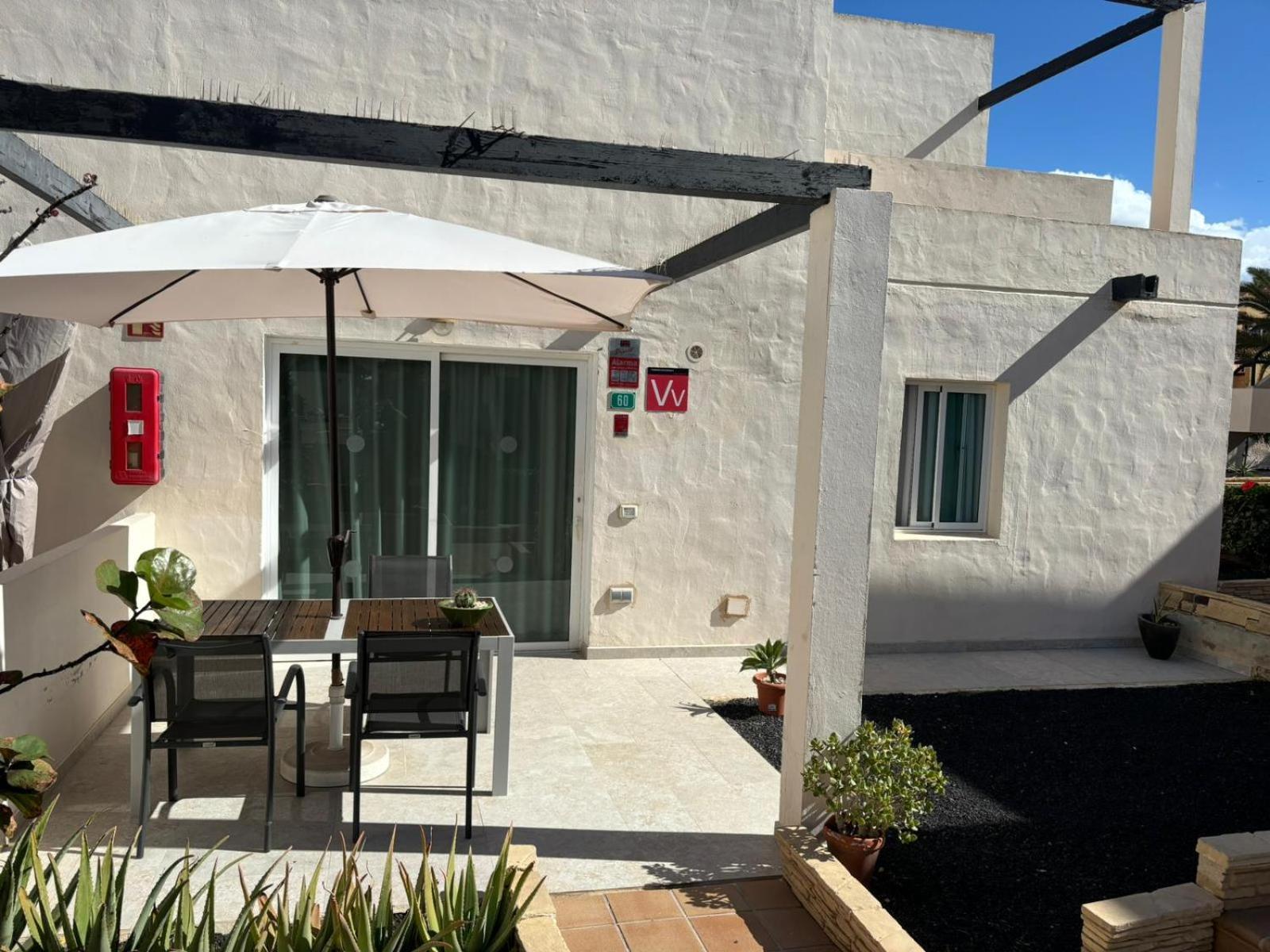 Corralejo Suite Pool & Gardens - Alisios Playa Buitenkant foto