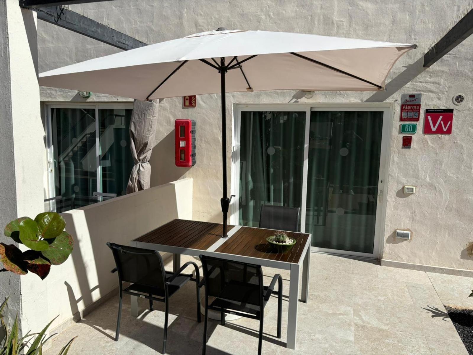 Corralejo Suite Pool & Gardens - Alisios Playa Buitenkant foto